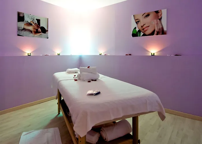 Mercure West 4*