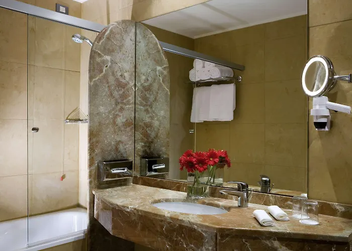 Hotel Mercure West 4*