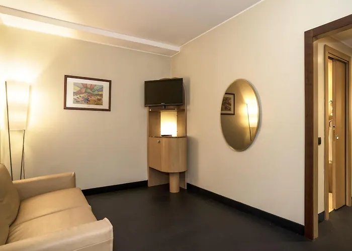 Hotel Mercure West Rom