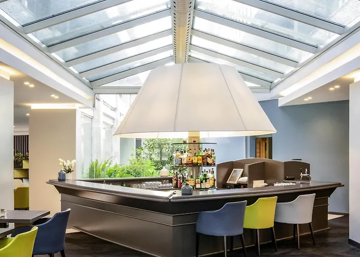Hotel Mercure West 4*