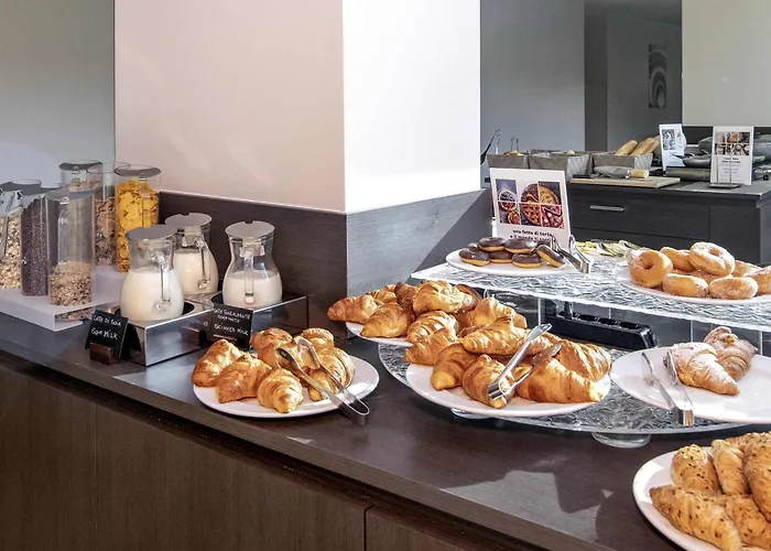 Hotel Mercure West 4*