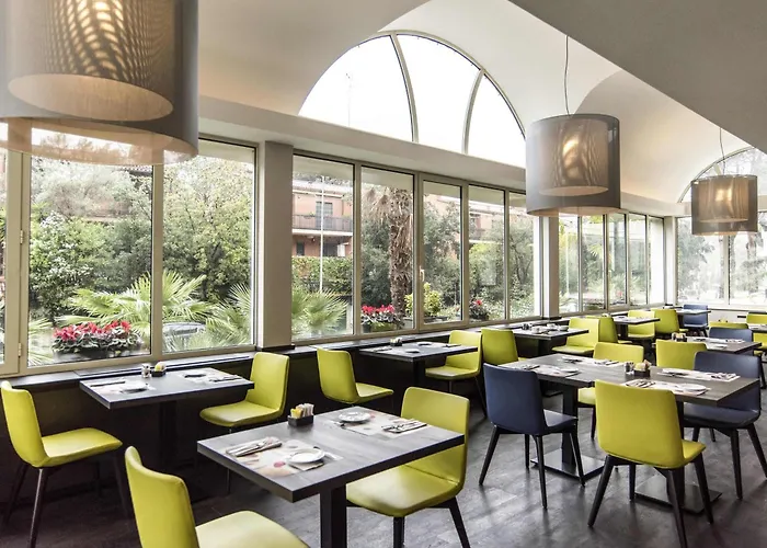 Mercure West