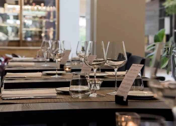 Mercure West Hotel 4*
