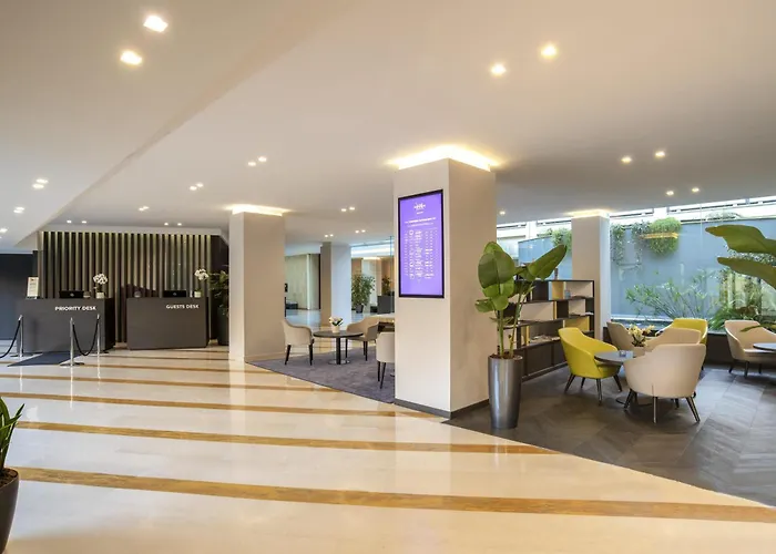 Hotel Mercure West