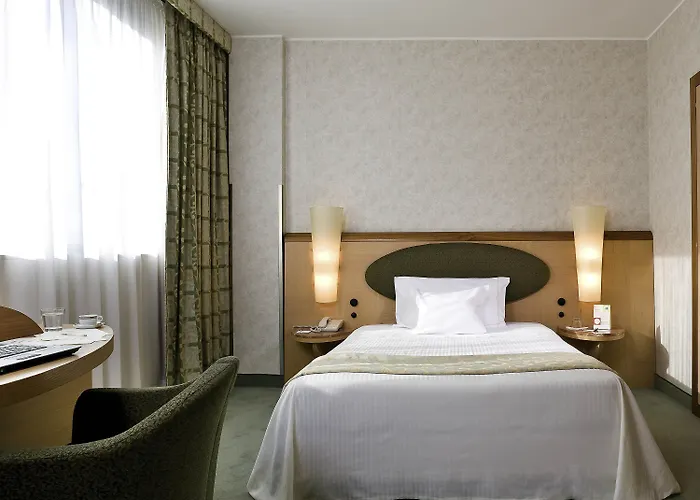 Mercure West 4* Rom